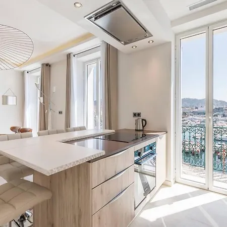 Apartment Wow View! 2br Facing Old Port 4th Floor Olam *