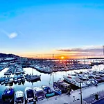 Lejlighed Wow View! 2br Facing Old Port 4th Floor Olam